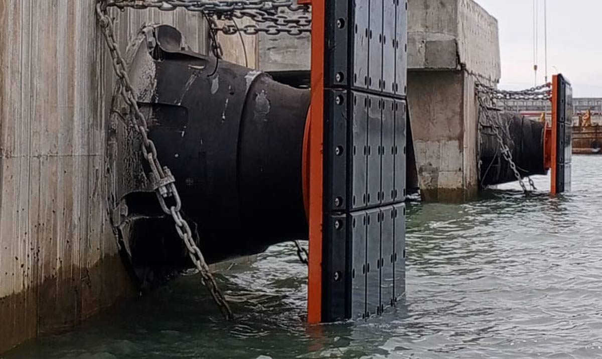 cone fenders